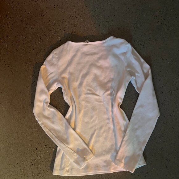Small white H&M long sleeve - Picture 2 of 4